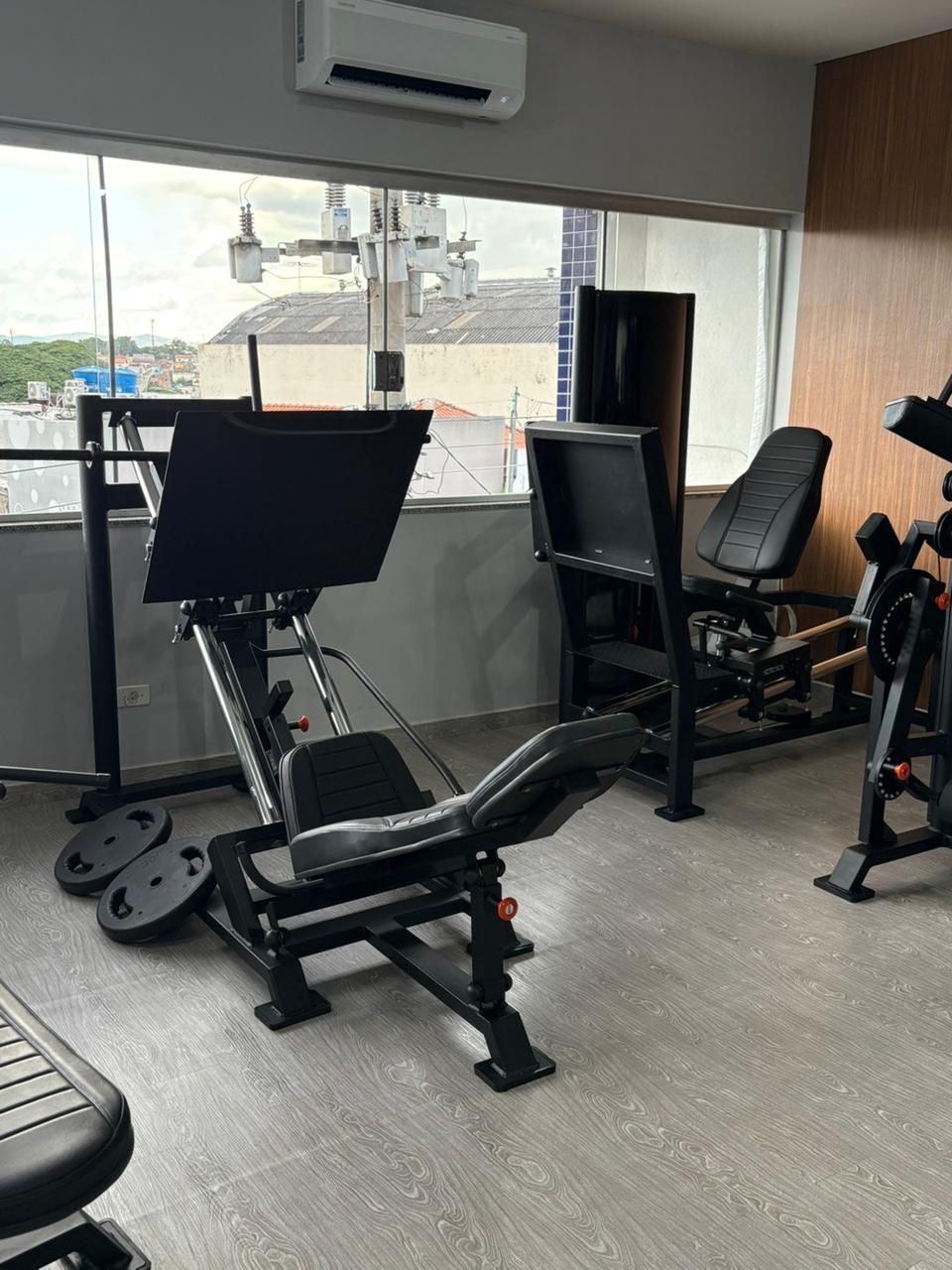Leg press 45 e cadeira extensora